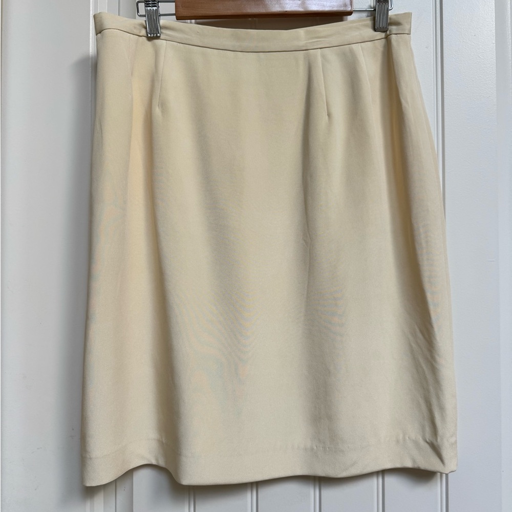 VTG Bogato Butter Yellow Sandwashed Silk Straight Skirt. Size 14 (33” waist)